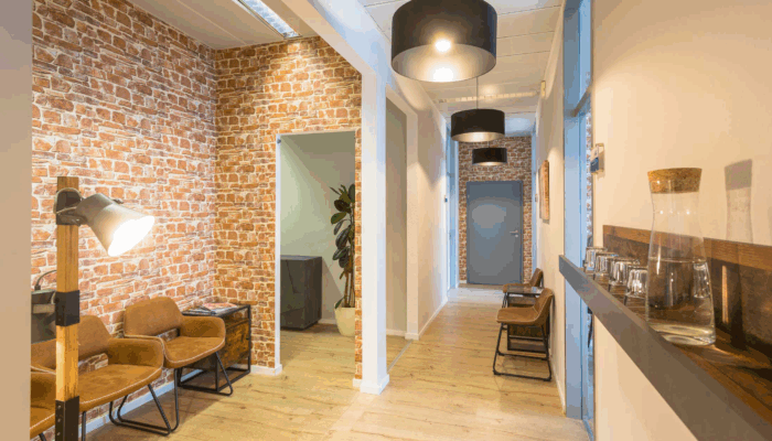 Bild unseres goßzügigen Wartebereichs.